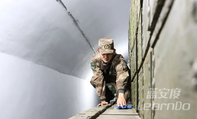 查看装备是否霉变